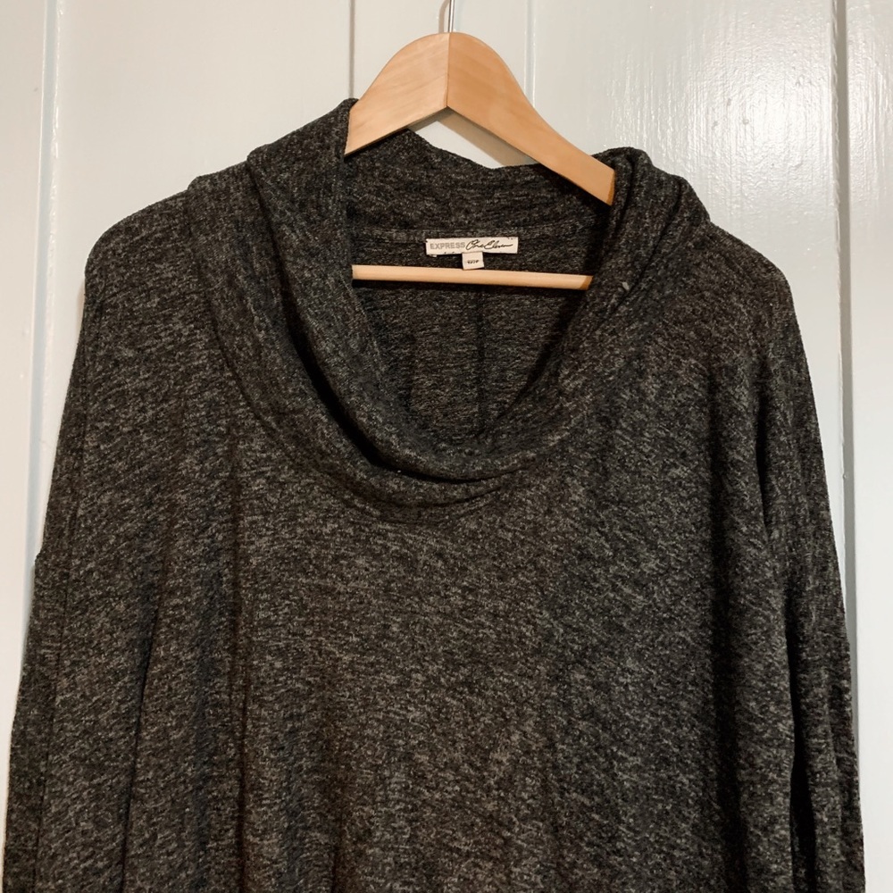 Express Women’s Turtleneck Sweater